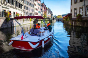 La Petite France paseo en bote electrico en el centro de Estrasburgo