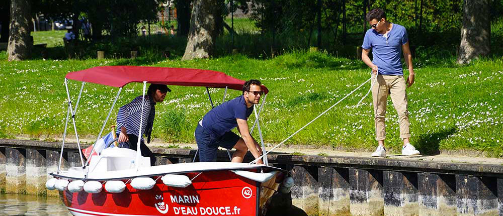 Ruta 2H a Meaux en Trilport, puede atracar para hacer un picnic en la hierba